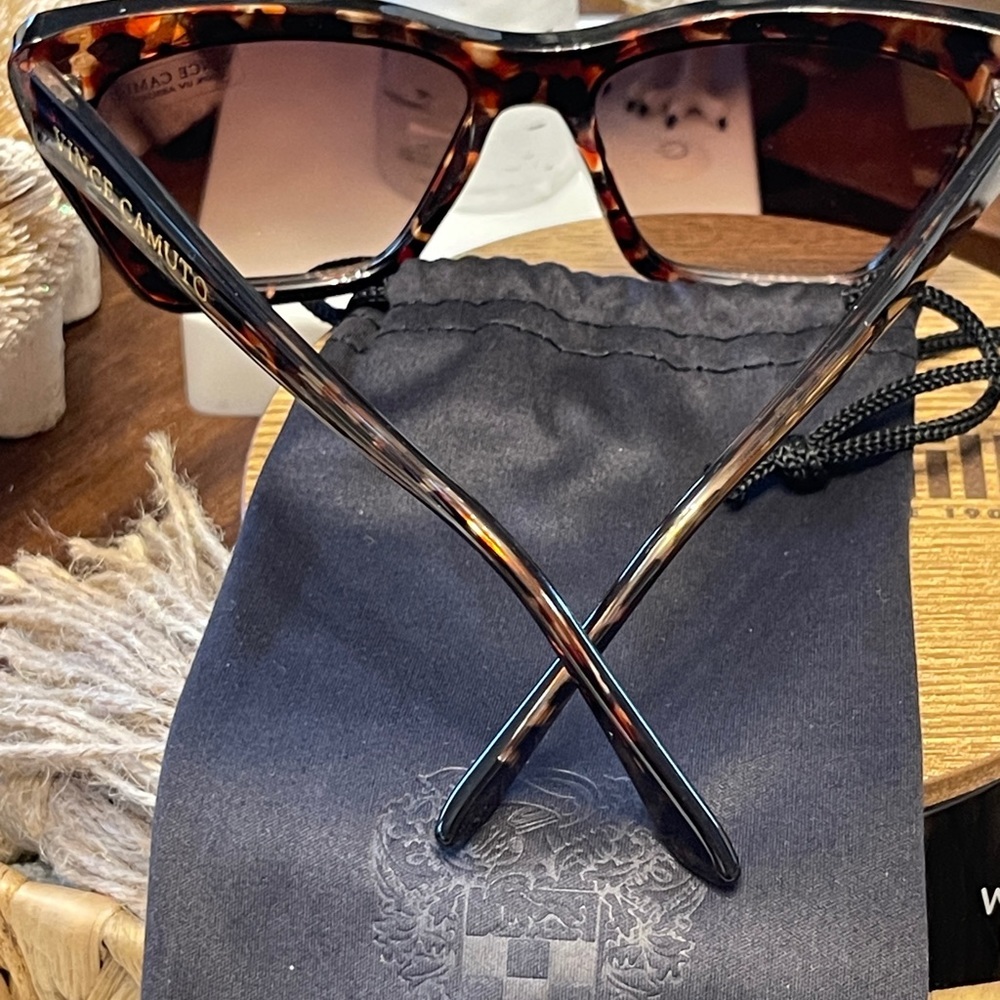 VINCE CAMUTO Cat-Eye Sunglasses in Faux Tortoiseshell VC899 - Picture 8 of 12